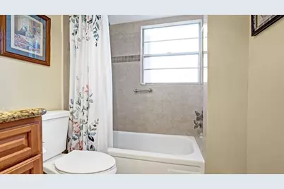 1036 Guildford B #1036, Boca Raton, FL 33434 - Photo 20