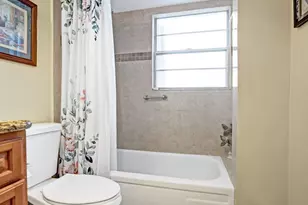 1036 Guildford B, Boca Raton, FL 33434 - Photo 20