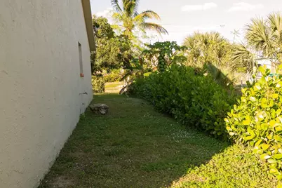 5339 Dixie Drive, Naples, FL 34113 - Photo 16