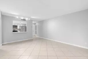 610 Tennis Club Dr, Fort Lauderdale, FL 33311 - Photo 10