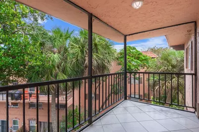 610 Tennis Club Drive #406, Fort Lauderdale, FL 33311 - Photo 4