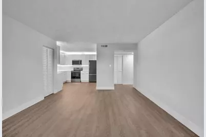 4200 Community Drive #113-1304, West Palm Beach, FL 33409 - Photo 10