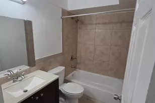 7003 NW 79th St, Tamarac, FL 33321 - Photo 6