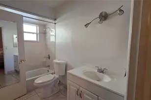 5111 W Oakland Park Blvd, Fort Lauderdale, FL 33313 - Photo 14