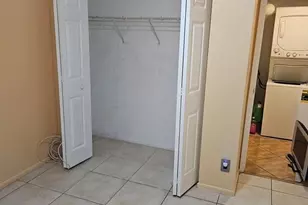 3007 N Oakland Forest Dr, Oakland Park, FL 33309 - Photo 14