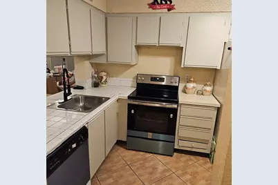 3007 N Oakland Forest Drive #204, Oakland Park, FL 33309 - Photo 4