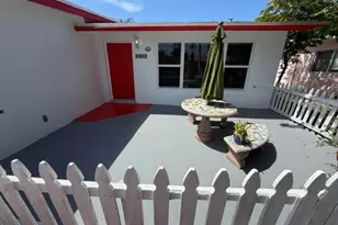 1507 Hayes St, Hollywood, FL 33020 - Photo 2