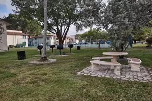 480 N Laurel Dr, Margate, FL 33063 - Photo 14