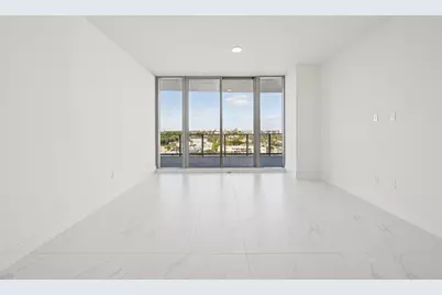 220 Lake Shore Drive #709, West Palm Beach, FL 33403 - Photo 10