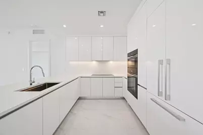 220 Lake Shore Drive #709, West Palm Beach, FL 33403 - Photo 6