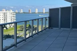 220 Lake Shore Dr, West Palm Beach, FL 33403 - Photo 2