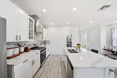 12734 SW Phoenix Drive, Port Saint Lucie, FL 34987 - Photo 6