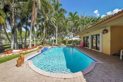 1581 NW 100th Way, Plantation, FL 33322 - Photo 42