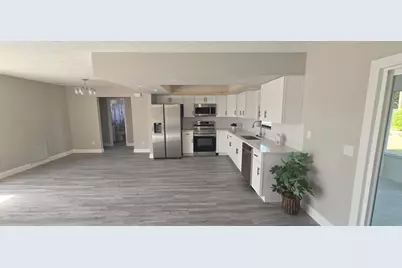 765 SE Floresta Drive, Port Saint Lucie, FL 34983 - Photo 4