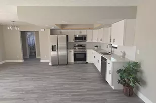 765 SE Floresta Dr, Port Saint Lucie, FL 34983 - Photo 4