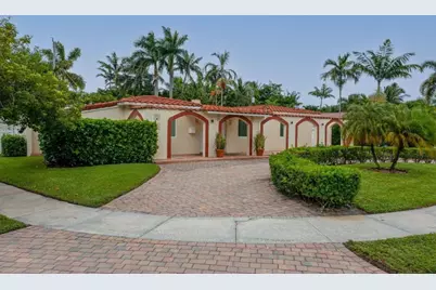 1900 N Victoria Park Road, Fort Lauderdale, FL 33305 - Photo 1