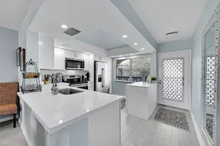 3204 Portofino Point, Pompano Beach, FL 33066 - Photo 10