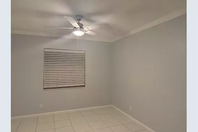 2700 Riverside Drive #302-B, Coral Springs, FL 33065 - Photo 4