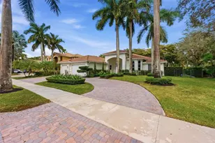 2517 Provence Cir, Weston, FL 33327 - Photo 2