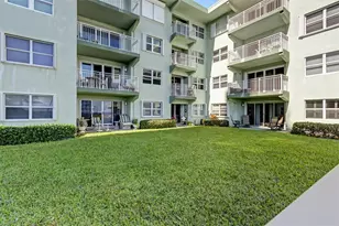 1035 Hillsboro Mile, Pompano Beach, FL 33062 - Photo 16