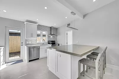 441 SE 14th Avenue, Pompano Beach, FL 33060 - Photo 4