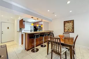 201 178th Dr, North Miami Beach, FL 33160 - Photo 4