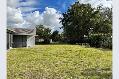 1107 NW 84th Drive, Coral Springs, FL 33071 - Photo 24