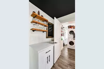 401 NE 49th Street, Oakland Park, FL 33334 - Photo 20