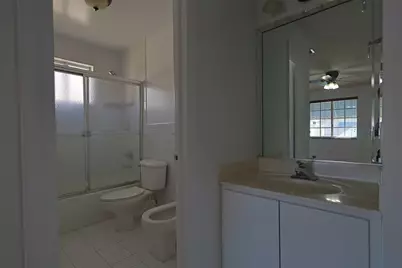 3250 W 70th Street #202, Hialeah, FL 33018 - Photo 18