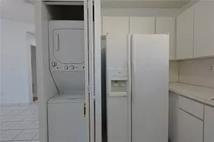 3250 W 70th St, Hialeah, FL 33018 - Photo 26