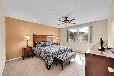 1702 Andros Isle #E1, Coconut Creek, FL 33066 - Photo 6