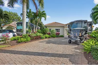 391 Sundial Circle #391, Pompano Beach, FL 33068 - Photo 4