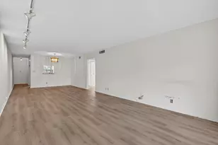3101 Portofino Point, Pompano Beach, FL 33066 - Photo 14