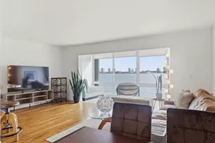 2936 Lake Shore Dr, Riviera Beach, FL 33404 - Photo 6