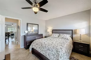 800 SW 11th Ave, Hallandale Beach, FL 33009 - Photo 12