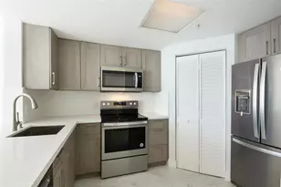 701 Brickell Key Blvd, Miami, FL 33131 - Photo 2