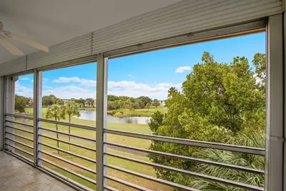 4402 Martinique Court #M4, Pompano Beach, FL 33066 - Photo 8