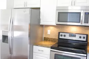 7840 NW 50th St, Lauderhill, FL 33351 - Photo 6