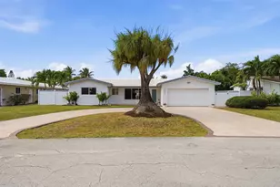 5651 NE 16th Ave, Fort Lauderdale, FL 33334 - Photo 2