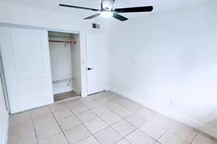 793 NE 206th St, Miami, FL 33179 - Photo 18