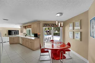 9800 NW 10th Ct, Plantation, FL 33322 - Photo 56