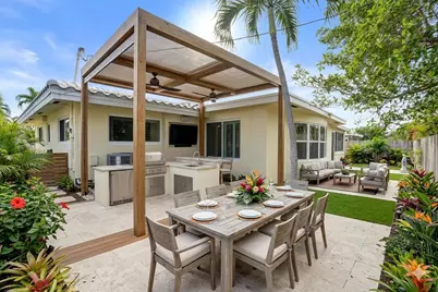 2241 NE 61st Court, Fort Lauderdale, FL 33308 - Photo 2