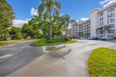 2850 N Palm Aire Drive #104, Pompano Beach, FL 33069 - Photo 2