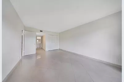 2850 N Palm Aire Drive #104, Pompano Beach, FL 33069 - Photo 14