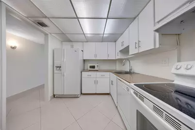 2850 N Palm Aire Drive #104, Pompano Beach, FL 33069 - Photo 4