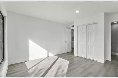 20731 NW 41st Avenue Road, Miami Gardens, FL 33055 - Photo 12