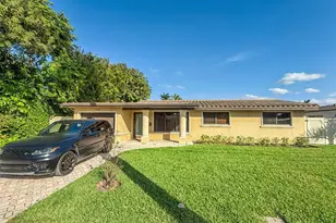 730 SE 3rd Terrace, Pompano Beach, FL 33060 - Photo 2