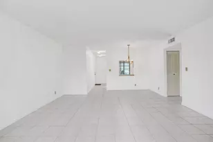 715 Gardens Dr, Pompano Beach, FL 33069 - Photo 6