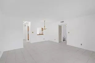 715 Gardens Dr, Pompano Beach, FL 33069 - Photo 4