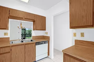 715 Gardens Dr, Pompano Beach, FL 33069 - Photo 16